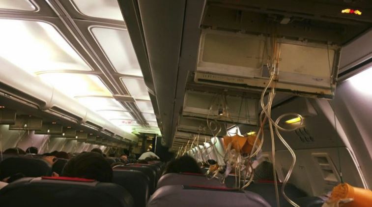 Un Boeing 737 s-a întors de urgență pe Aeroportul Otopeni după ce cabina aeronavei s-a depresurizat