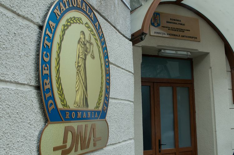 DNA: Alexandru Athanasiu, Dan Nica și Adriana Țicău, urmăriți penal pentru abuz în serviciu