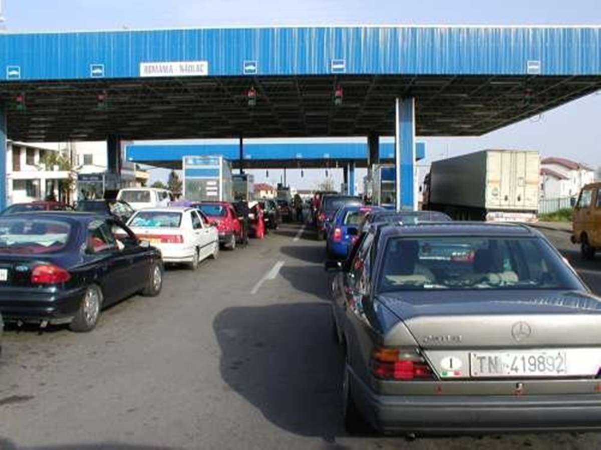 Peste un milion de oameni au trecut granițele ROMÂNIEI de Crăciun