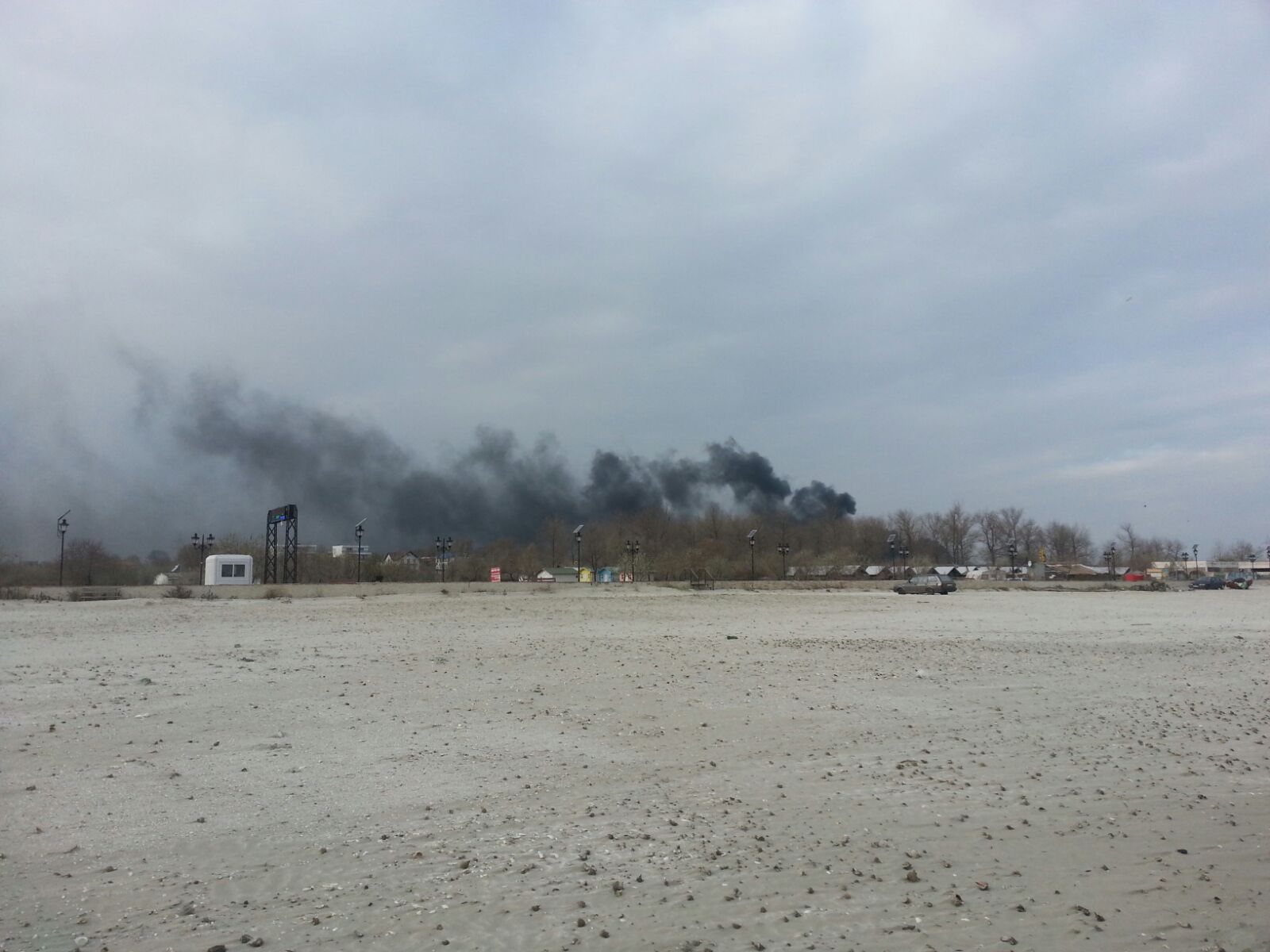 UPDATE/FOTO – NĂVODARI. INCENDIU la o clădire în construcție