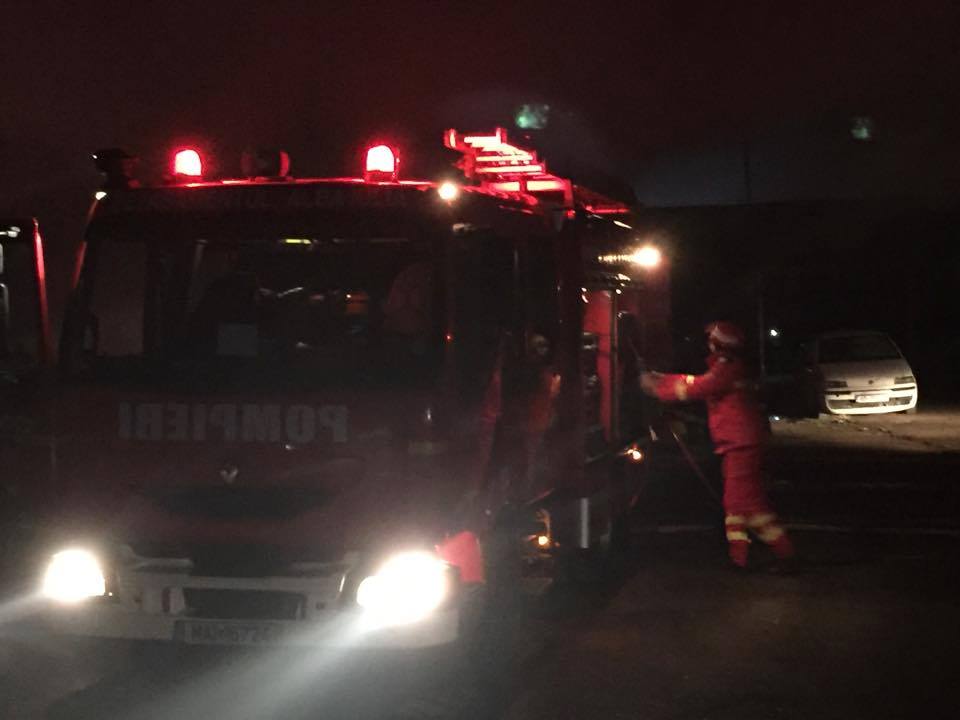 CONSTANȚA. Incendiu la o casă din cartierul Palas