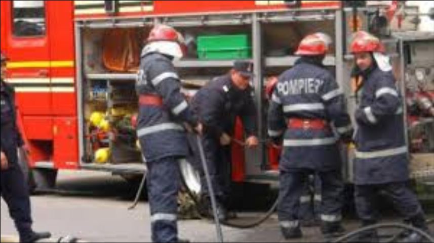 Pensiune cuprinsă de FLĂCĂRI în Caraș – Severin