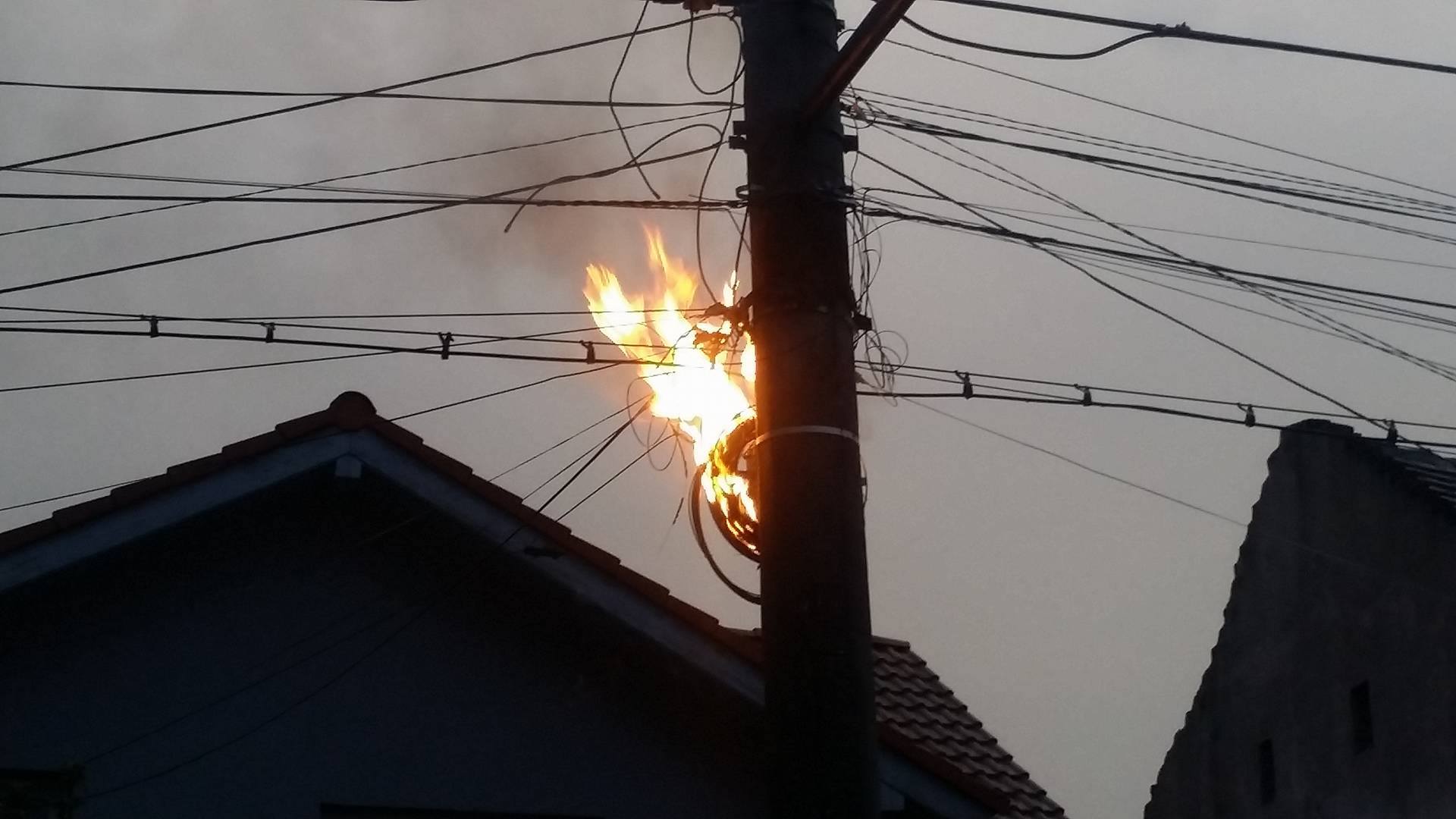 Incendiu la ALBEŞTI