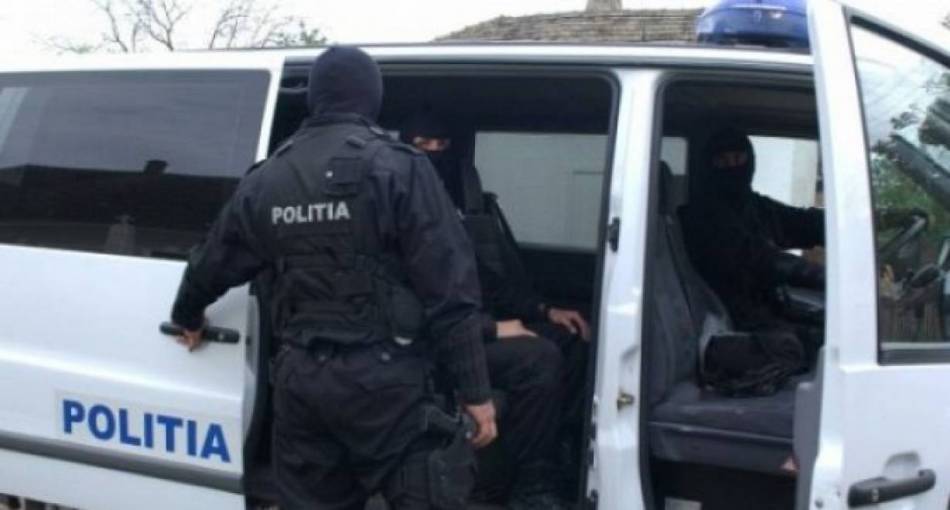 UPDATE -AUDIO/CONSTANȚA. Grupare infracțională ce acţiona prin metoda „Pomana”, băgată la zdup!