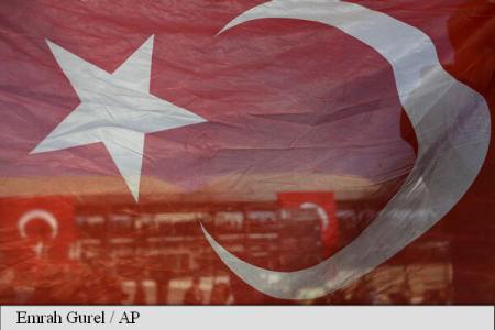 100 de arestați după atentatele de la ISTANBUL