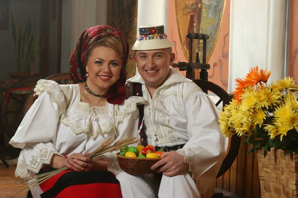 Profil de interpret: Cornelia și Lupu Rednic