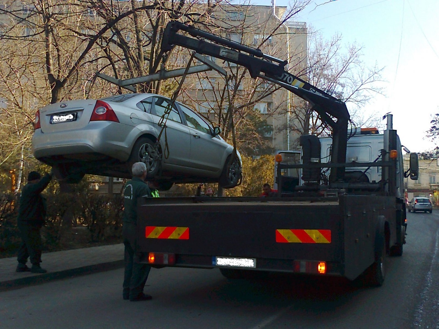 Mașinile parcate neregulamentar în Constanța vor fi RIDICATE, iar garajele de pe spațiul public – DEMOLATE