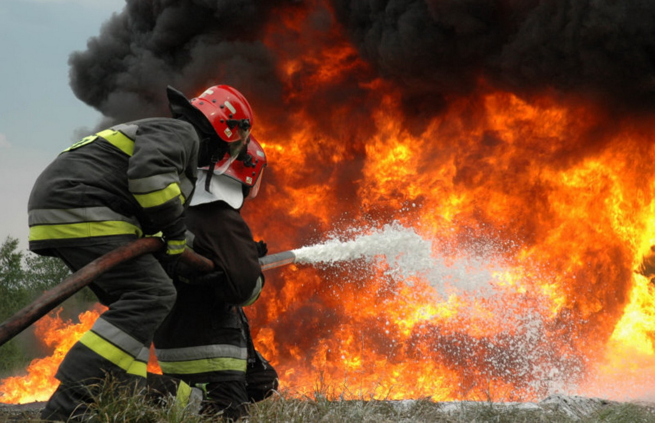 UPDATE – CONSTANȚA. INCENDIU în Zona Pensinsulară