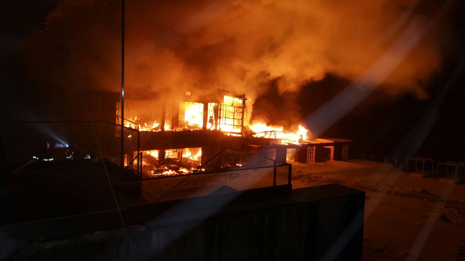 INCENDIU la Bamboo. Cel puțin 40 de victime
