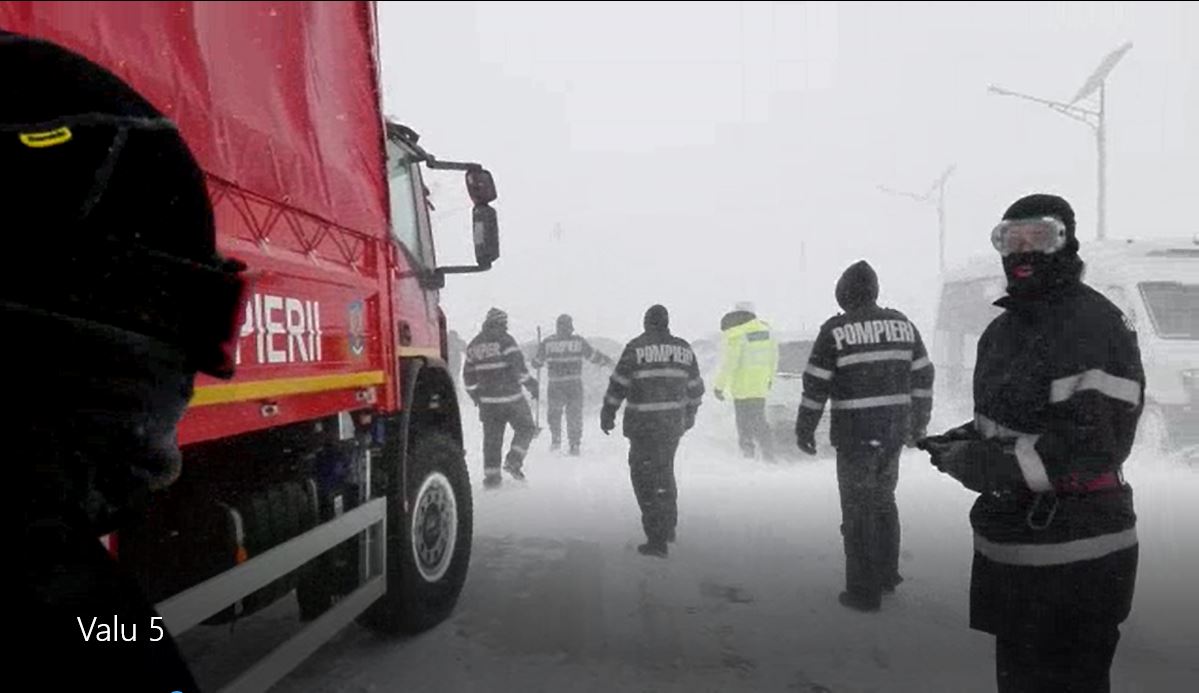 VIDEO – INTERVENȚII ale ISU Dobrogea. Mașini BLOCATE. OAMENI SALVAȚI.