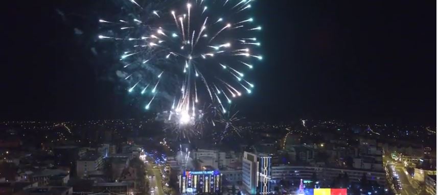 VIDEO – Spectacol de artificii în noaptea de Revelion, la TULCEA