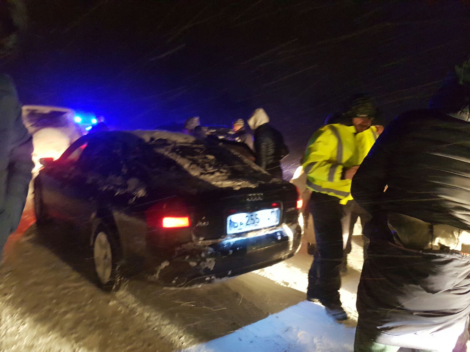 FOTO/VIDEO – Județul CONSTANȚA: Noapte dificilă pentru autorități. Zeci de persoane salvate din nămeți