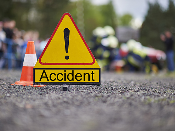 Trafic blocat pe un drum național din cauza unui accident cu două camioane