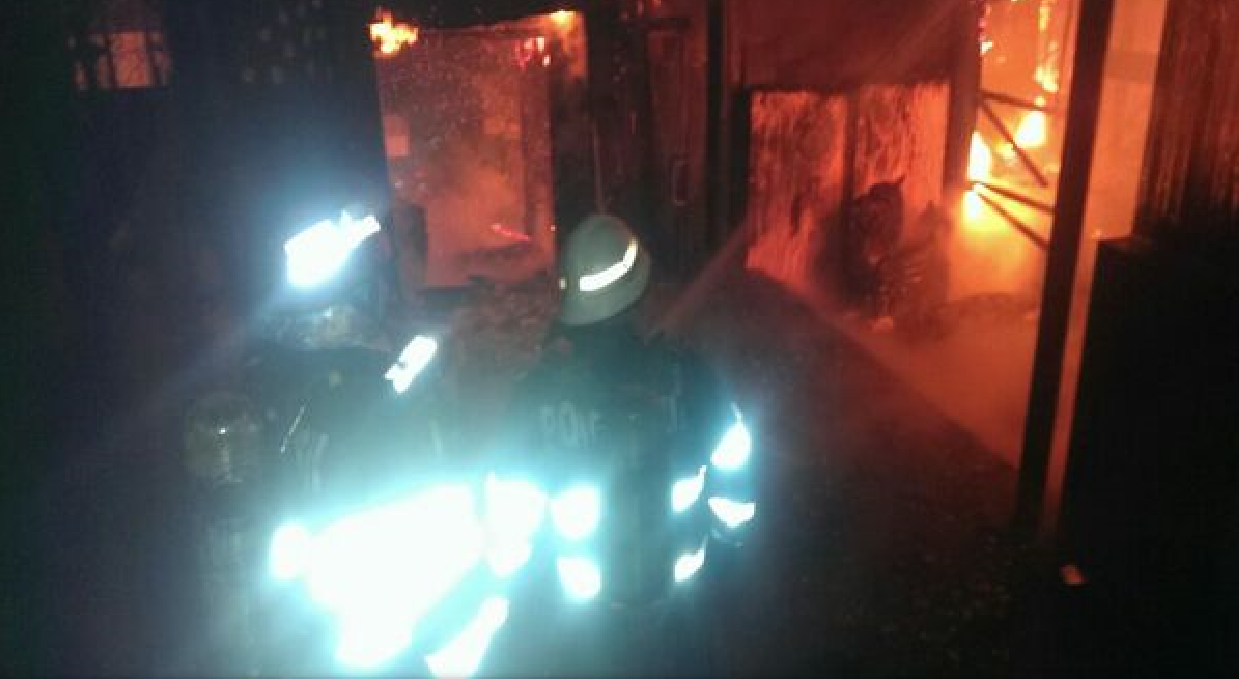 VIDEO/FOTO: Incendiu la clubul Bamboo din Capitală. A fost activat Planul Roșu