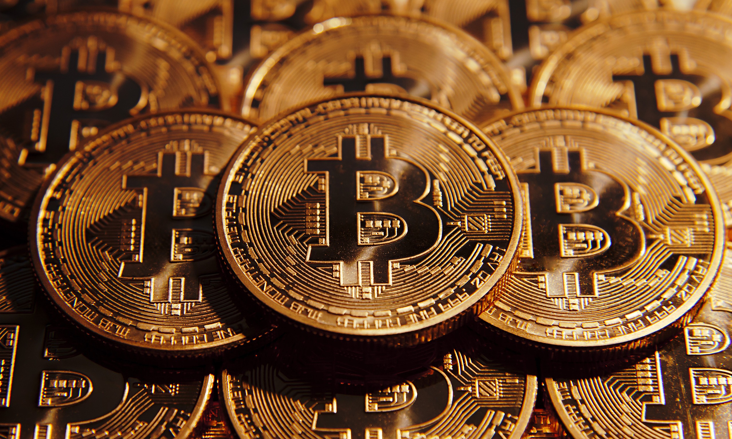 Nivel RECORD pentru moneda virtuală BITCOIN