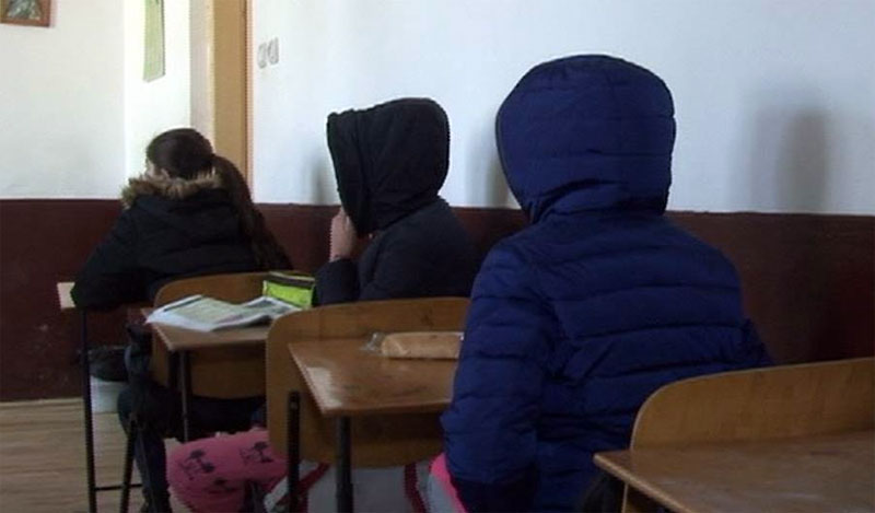 Județul CONSTANȚA: Sute de elevi nu au mers astăzi la școală. Cauza – frigul din clase