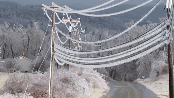 CONSTANȚA, TULCEA: Localități fără energie electrică și apă potabilă la robinete