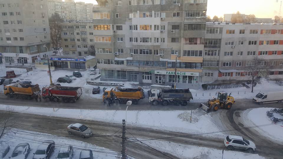 CONSTANȚA. De ce nu au fost deszăpezite trotuarele din oraș