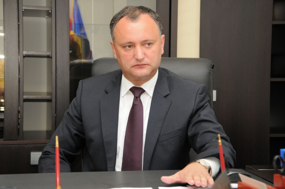 Igor Dodon a solicitat guvernului suspendarea din funcție a ambasadorului Republicii Moldova în România