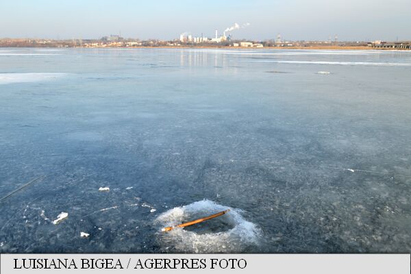 Lacurile din Delta Dunării, raiul pasionaților de pescuit la copcă