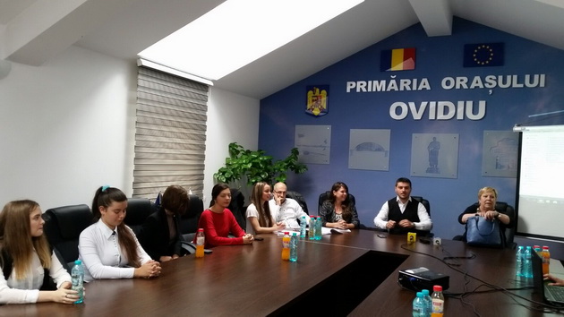Proiecte de modernizare a serviciilor publice la Primăria OVIDIU