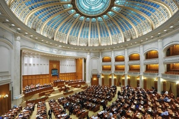 Parlamentul a aprobat ancheta parlamentară privind rectificările bugetare din 2016