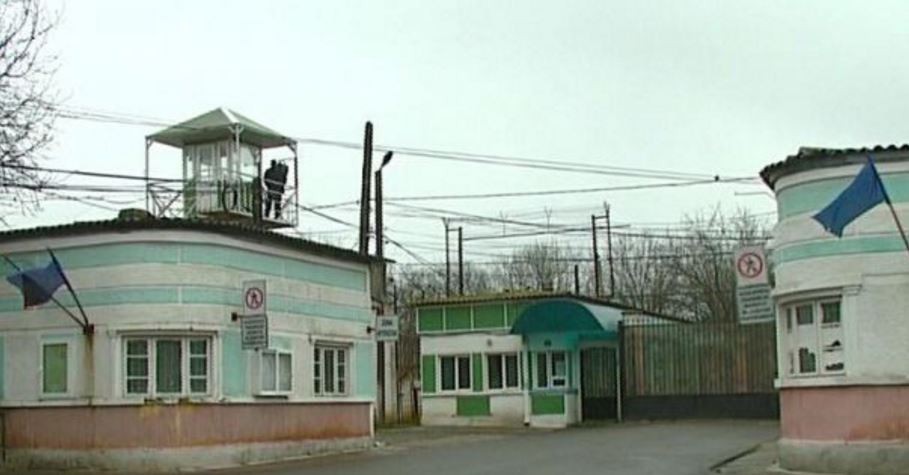Doi bărbați certați cu legea au fost închiși în Penitenciarul Poarta Albă