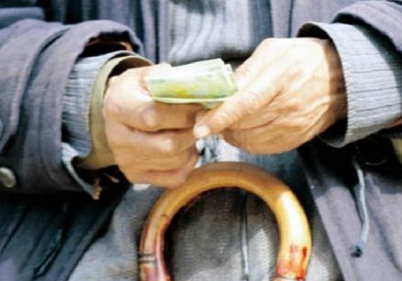 Pensionarii, scutiți de la plata CASS și neimpozitarea pensiilor sub 2.000 lei