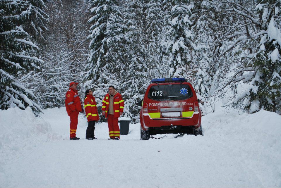 Cod PORTOCALIU de viscol: Pompierii din sud-estul țării, sprijiniți cu echipaje și autospeciale de colegii din țară
