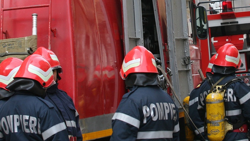 TULCEA: Incendiu în curtea Spitalului Judeţean de Urgenţă