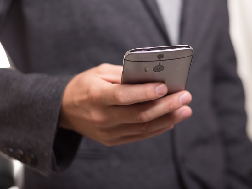Tarifele de roaming vor fi eliminate în UE. De când se aplică decizia