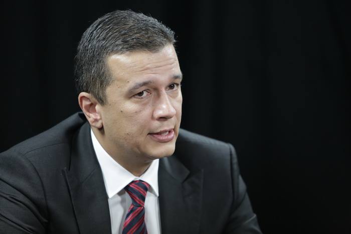 Premierul cere DEMITEREA şefului CNAIR