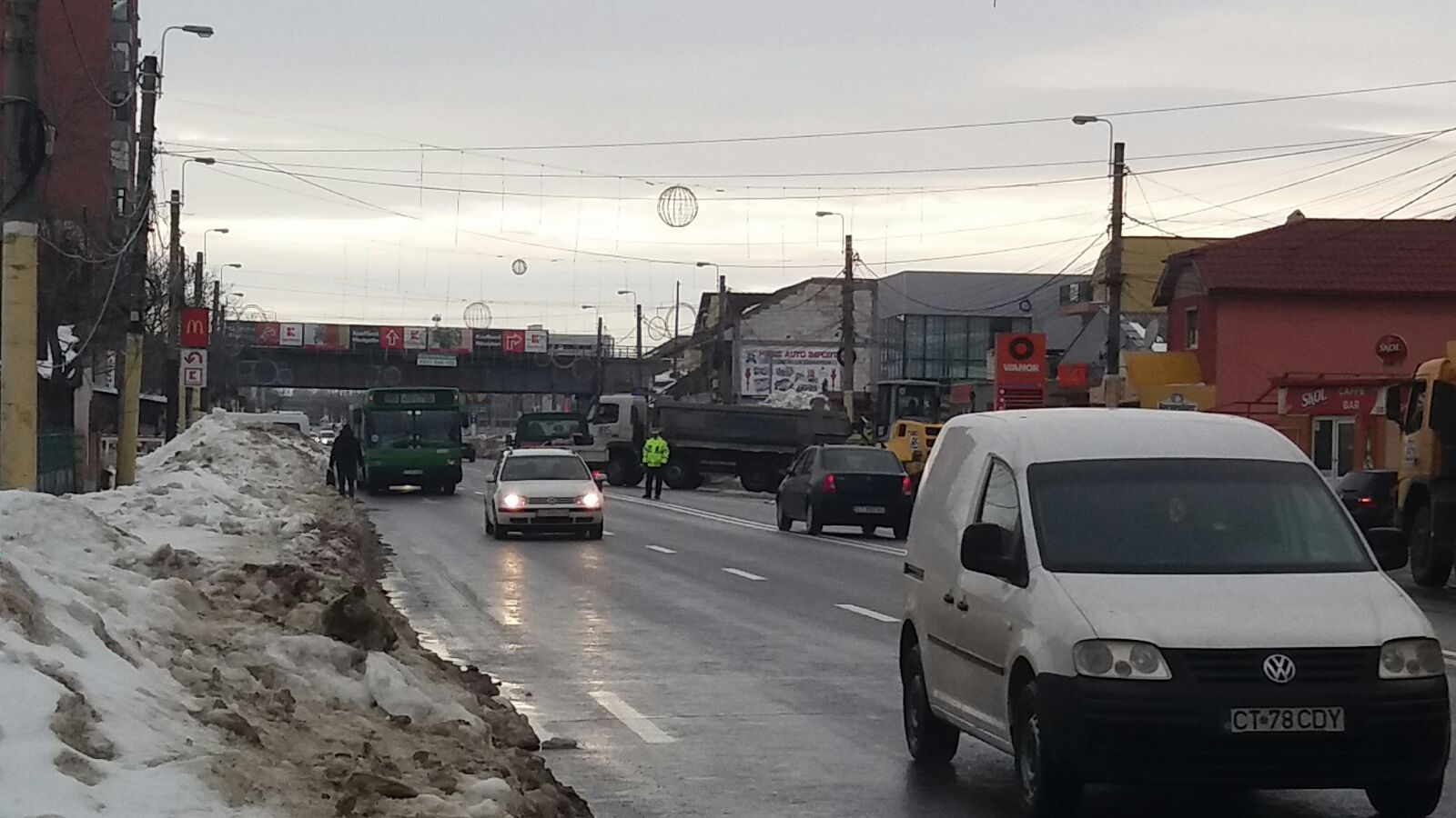 Atenție, șoferi! Traficul se desfășoară îngreunat