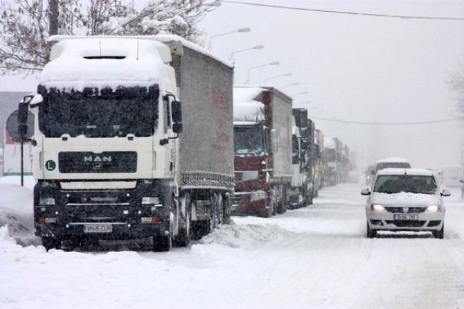 Iarna dă peste cap afacerile transportatorilor