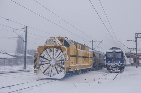Utilaje de deszăpezire intervin pe cinci secţii de căi ferate, dintre care și Medgidia – Tulcea