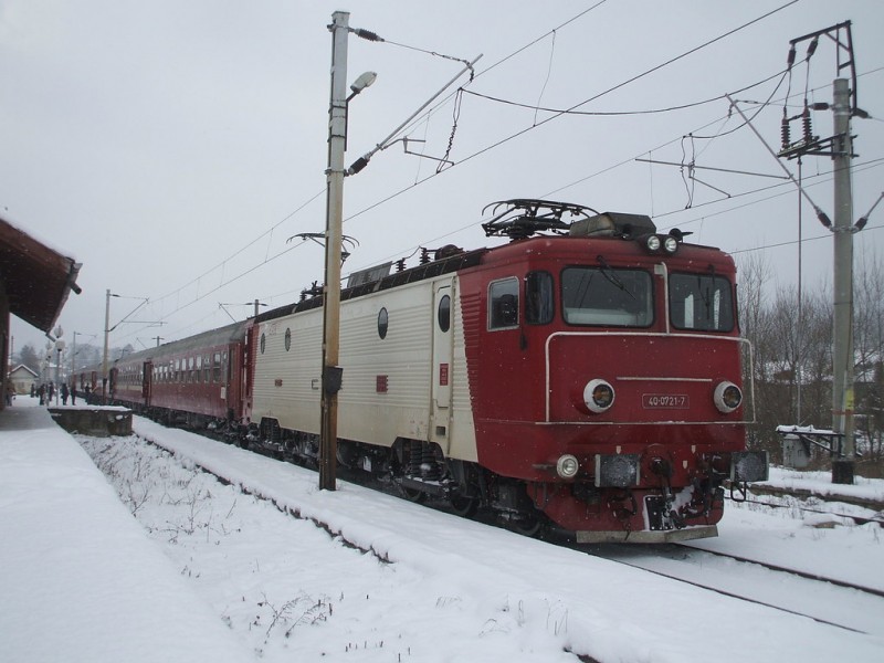 CFR. Călători BLOCAȚI în tren, pe ruta CONSTANȚA – București