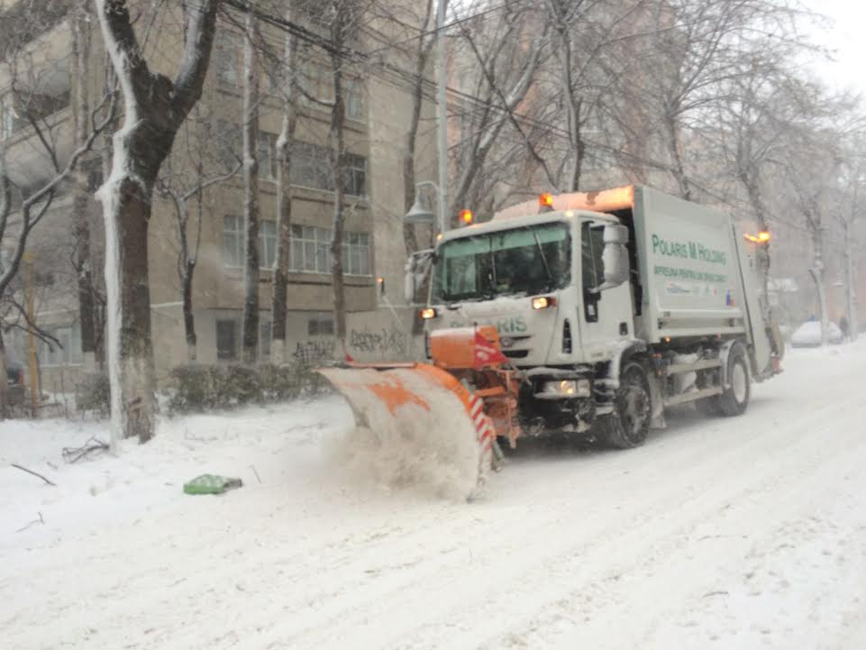 FOTO: Mai multe drumuri din orașul Constanța au fost deblocate