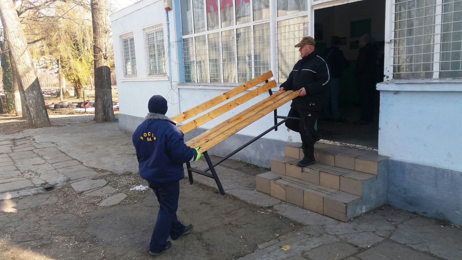 CONSTANȚA/FOTO: Clubul Sportiv Tomis Kart este evacuat de la Palatul Copiilor