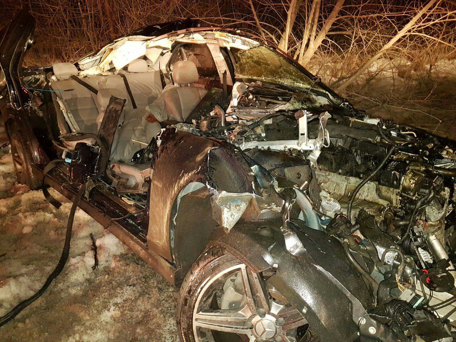 SUCEAVA: Accident rutier grav. O persoană a murit, iar alte trei au fost rănite