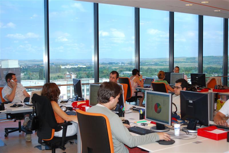 Salariul mediu net din IT, în creştere faţă de anul trecut