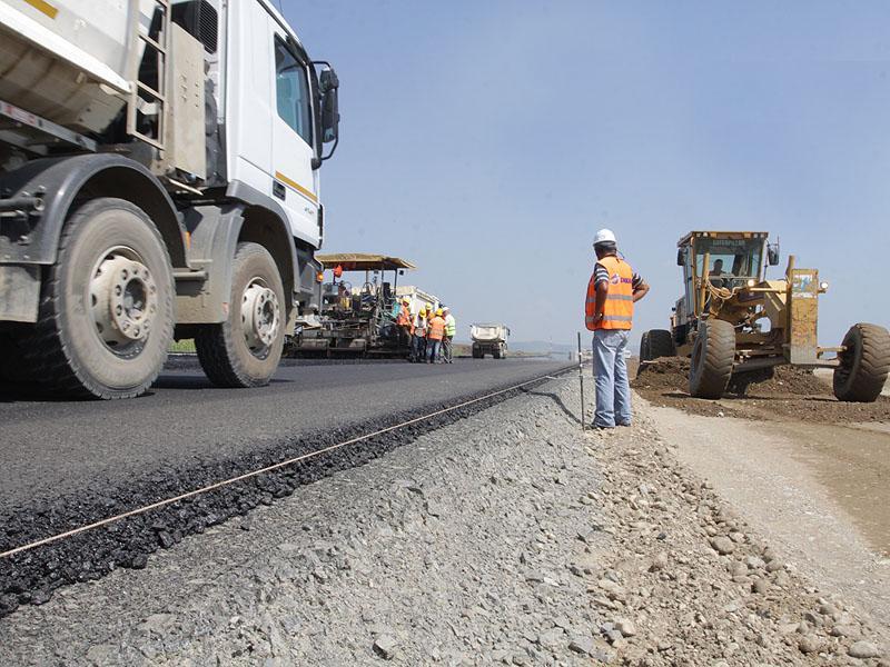 Restricții de trafic pe autostrăzile A1 și A2 din cauza lucrărilor de asfaltare