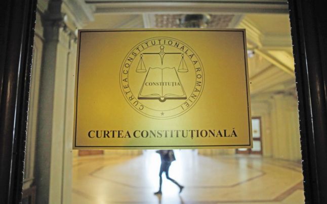 CCR a respins ca inadmisibilă sesizarea Avocatului Poporului privind OUG 13