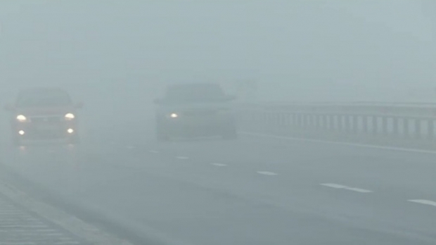 UPDATE/Ceață densă și carosabil umed pe A2, A4 și DN22 Tulcea-Constanța