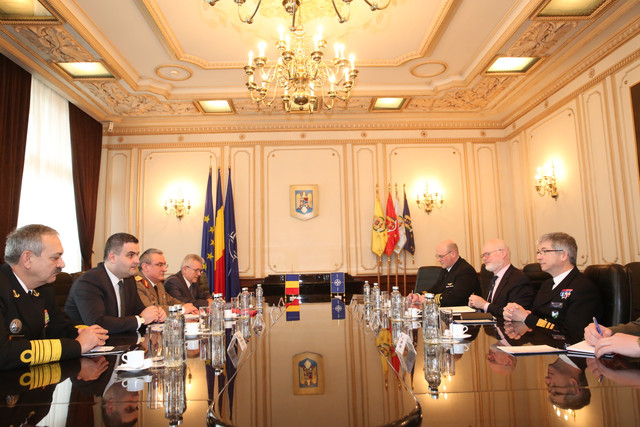 Șeful Comandamentului MARCOM s-a întâlnit astăzi cu ministrul Gabriel Leș, la sediul MApN