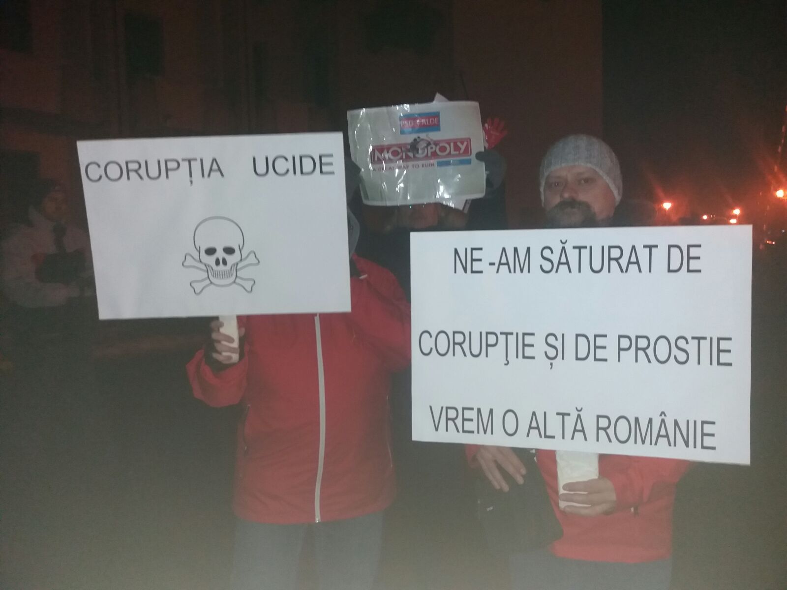 VIDEO/FOTO – CONSTANȚA: Peste 7000 de oameni au ieșit în stradă
