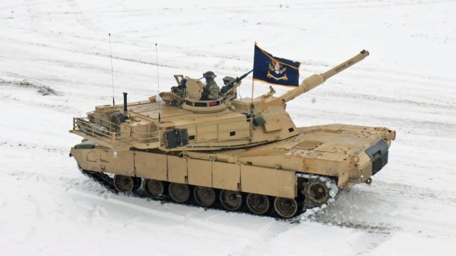 „Vulturii luptători” dotați cu tancuri M1 Abrams „invadează” baza militară MIHAIL KOGĂLNICEANU