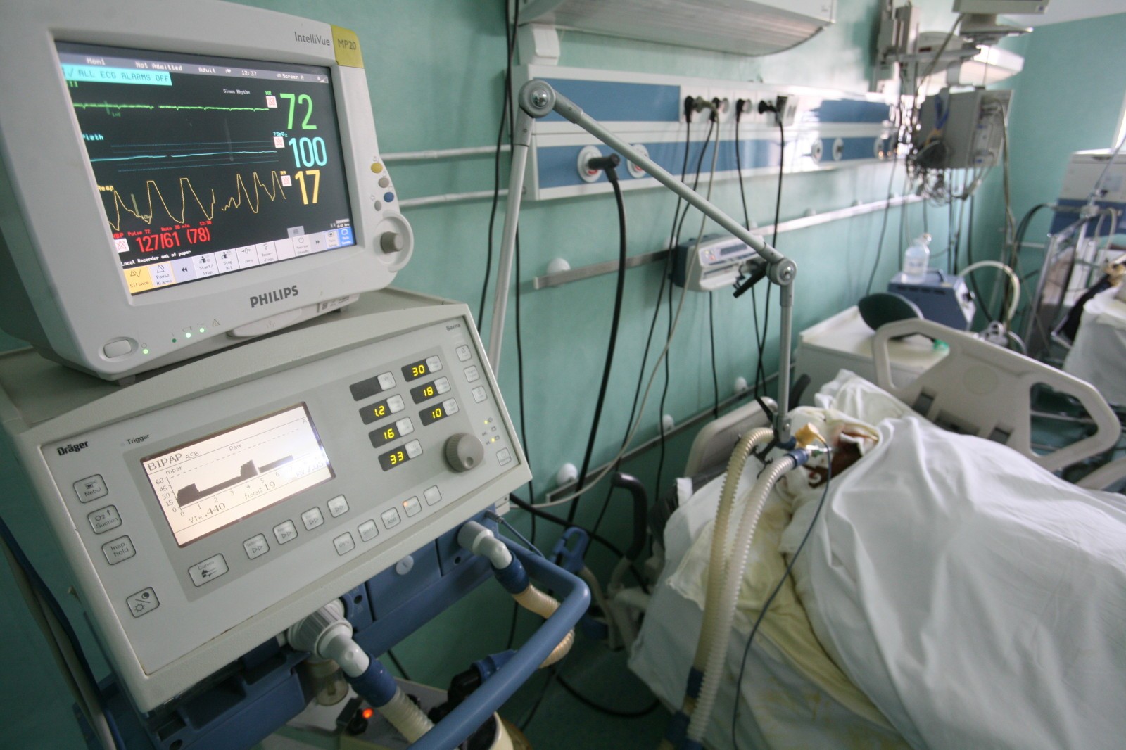 VIDEO – Cum ar putea fi distruse bacteriile intraspitalicești