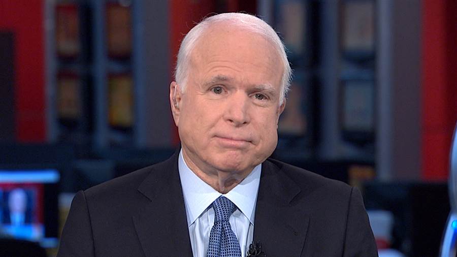 Senatorul republican John McCain: „Aceasta ordonanță subminează progresul făcut de România în lupta împotriva corupției”