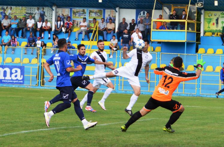 Sâmbătă se reia campionatul Ligii a doua la fotbal