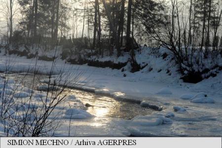 Încălzirea BRUSCĂ a vremii provoacă INUNDAŢII în nordul ţării